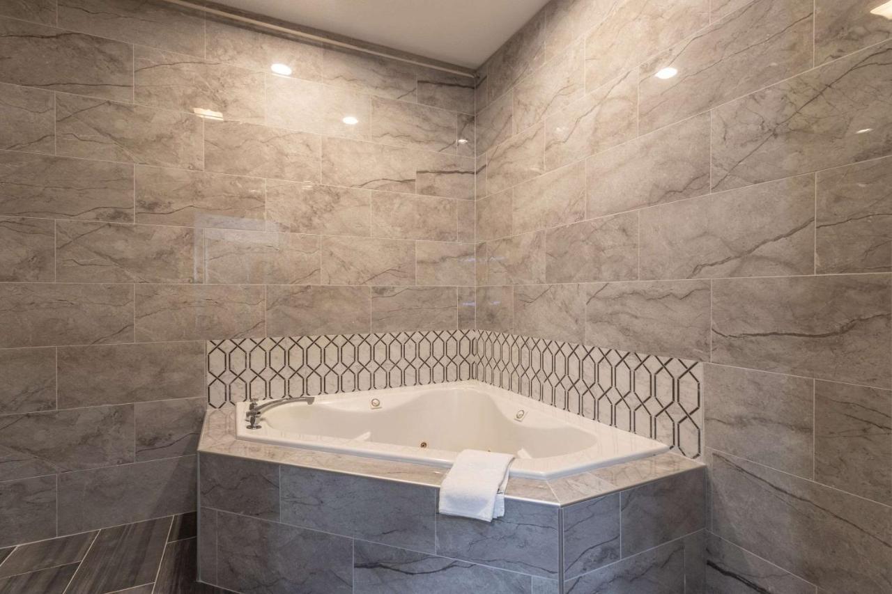 Quality Inn & Suites Pearl-Jackson Dış mekan fotoğraf